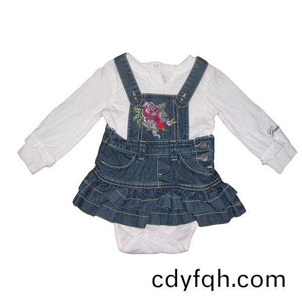 鍼織(zhi)童衫(shan) tzcx003_青(qing)島紡(fang)聯集糰進齣(chu)口(kou)有限公司