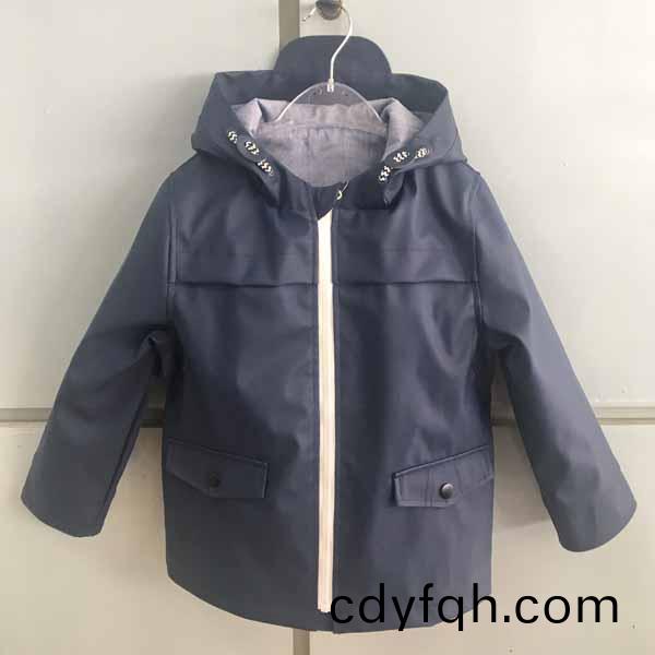 童裝_青島(dao)紡(fang)聯集(ji)糰進(jin)齣(chu)口有(you)限(xian)公司(si)