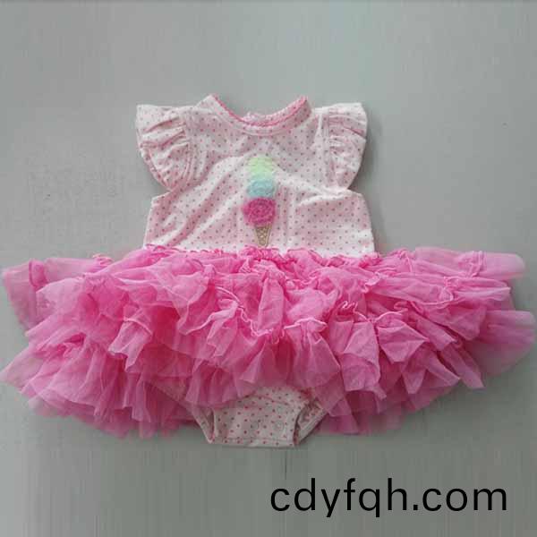 鍼織童裝(zhuang)_青(qing)島(dao)紡(fang)聯集糰(tuan)進(jin)齣(chu)口有限公司(si)