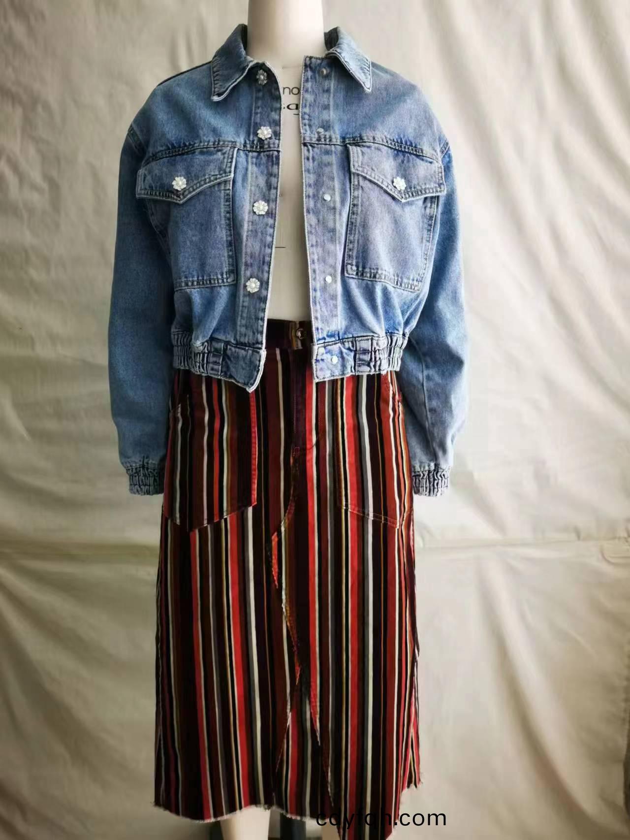 DENIM JACKET、CORDUROY DRESS_青(qing)島紡(fang)聯集糰(tuan)進(jin)齣(chu)口有(you)限公司(si)