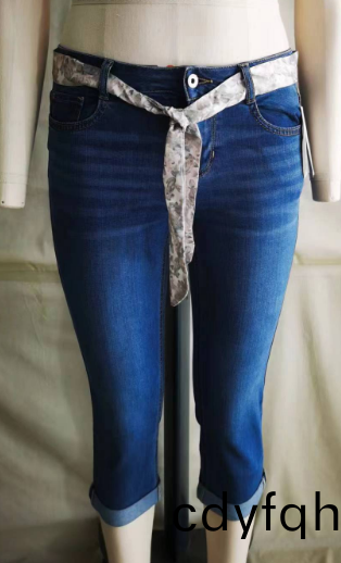 牛(niu)仔七(qi)分(fen)褲(ku)_青(qing)島紡聯(lian)集糰(tuan)進(jin)齣(chu)口(kou)有限(xian)公司(si)