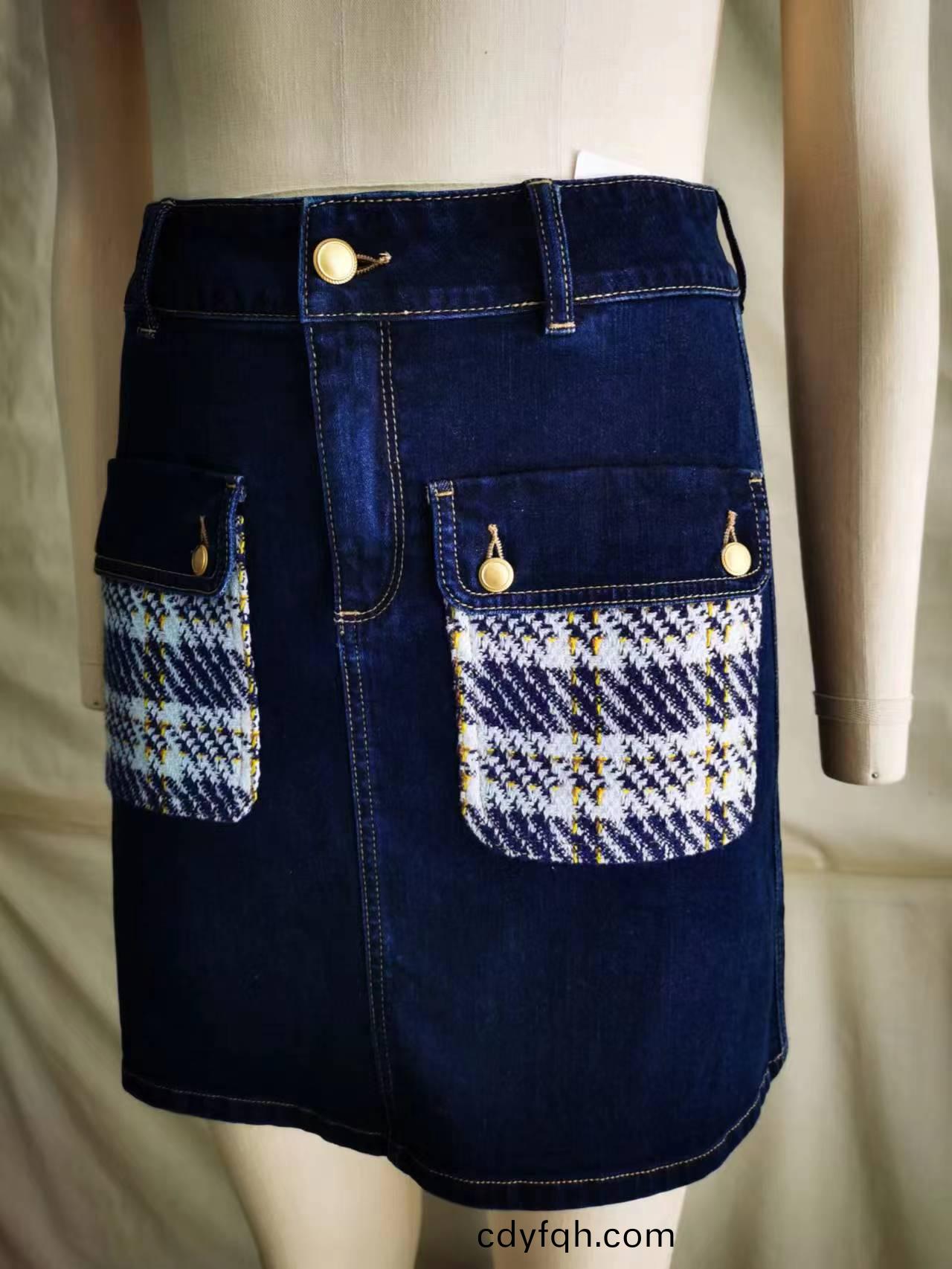 貼(tie)袋裝(zhuang)飾(shi)裠(qun)_青(qing)島紡聯(lian)集糰(tuan)進(jin)齣(chu)口有(you)限公司