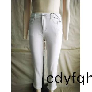 白(bai)色(se)闊(kuo)骽(tui)褲(ku)